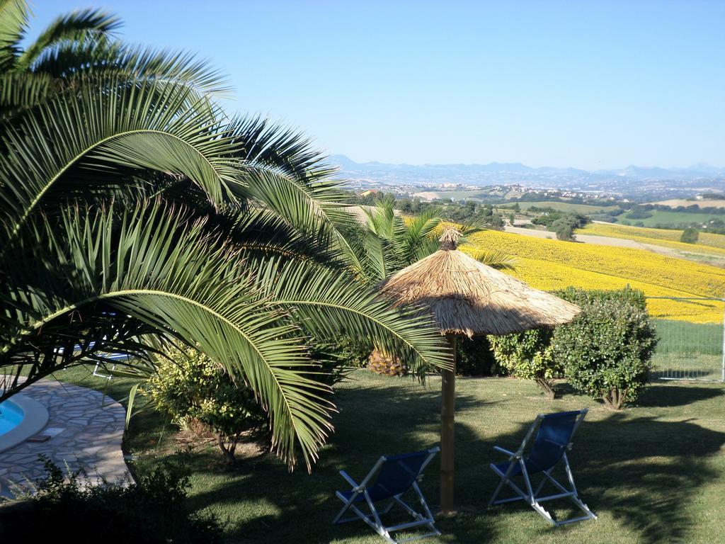 Bed And Breakfast " Il Tesoro Di Mario " Falconara Marittima Eksteriør billede
