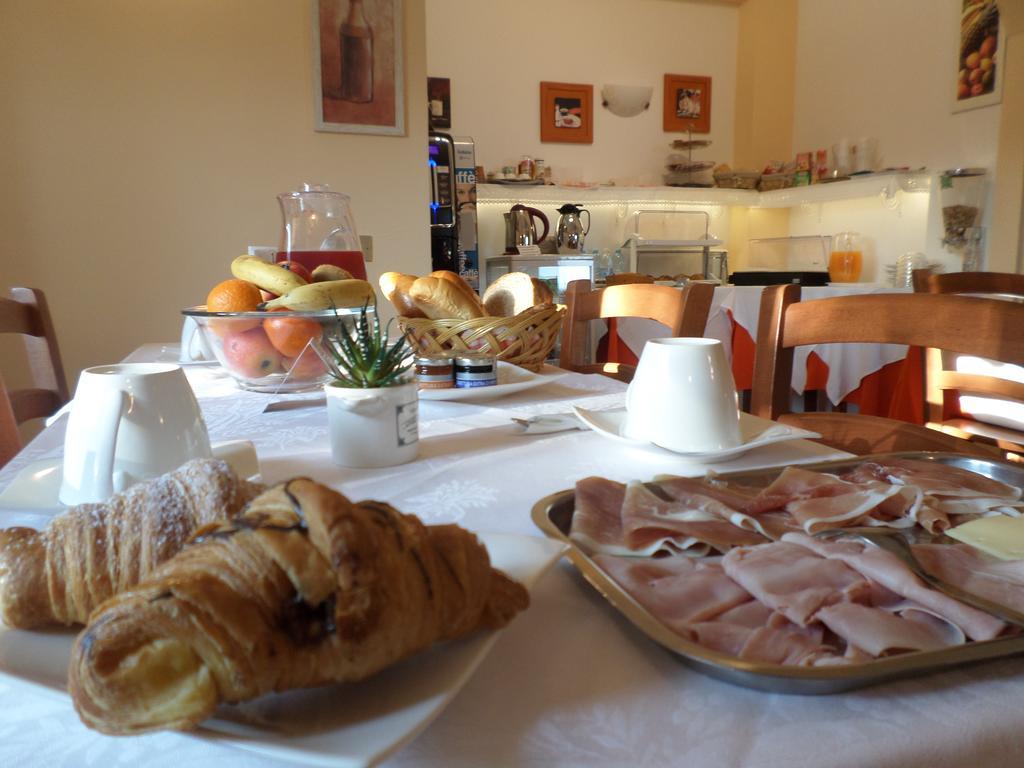 Bed And Breakfast " Il Tesoro Di Mario " Falconara Marittima Eksteriør billede